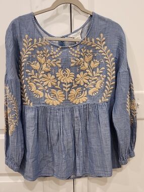 Sundance Blue Tunic Top with Cream Floral Embroidery